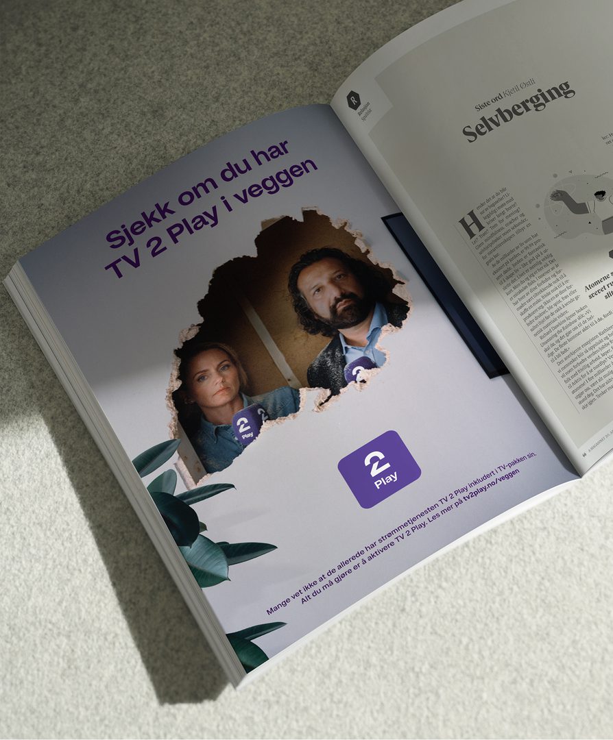 Mo 9 free magazine mockup 1