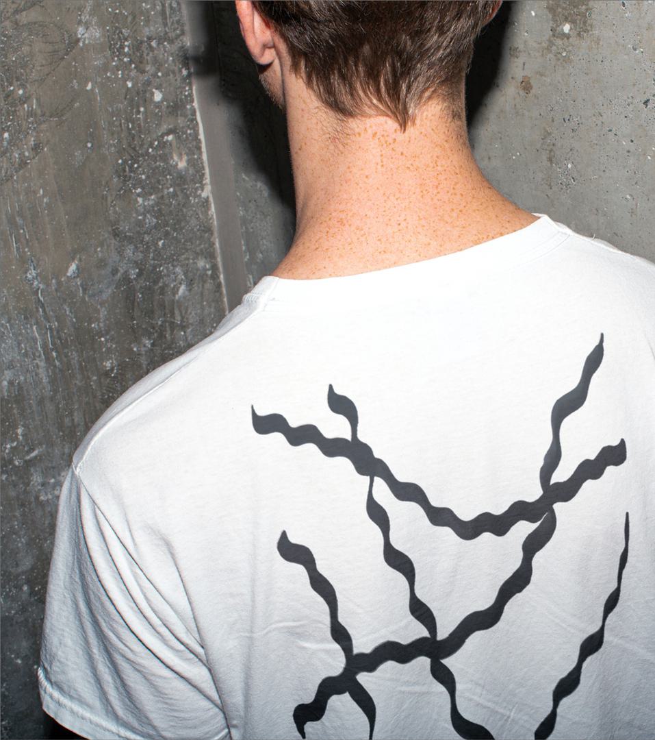 10 NMH tee